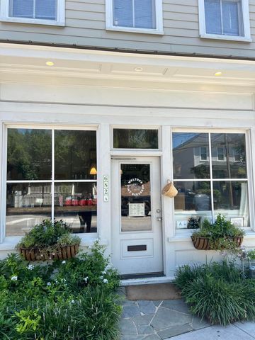 680 King Street, Charleston, SC 29403