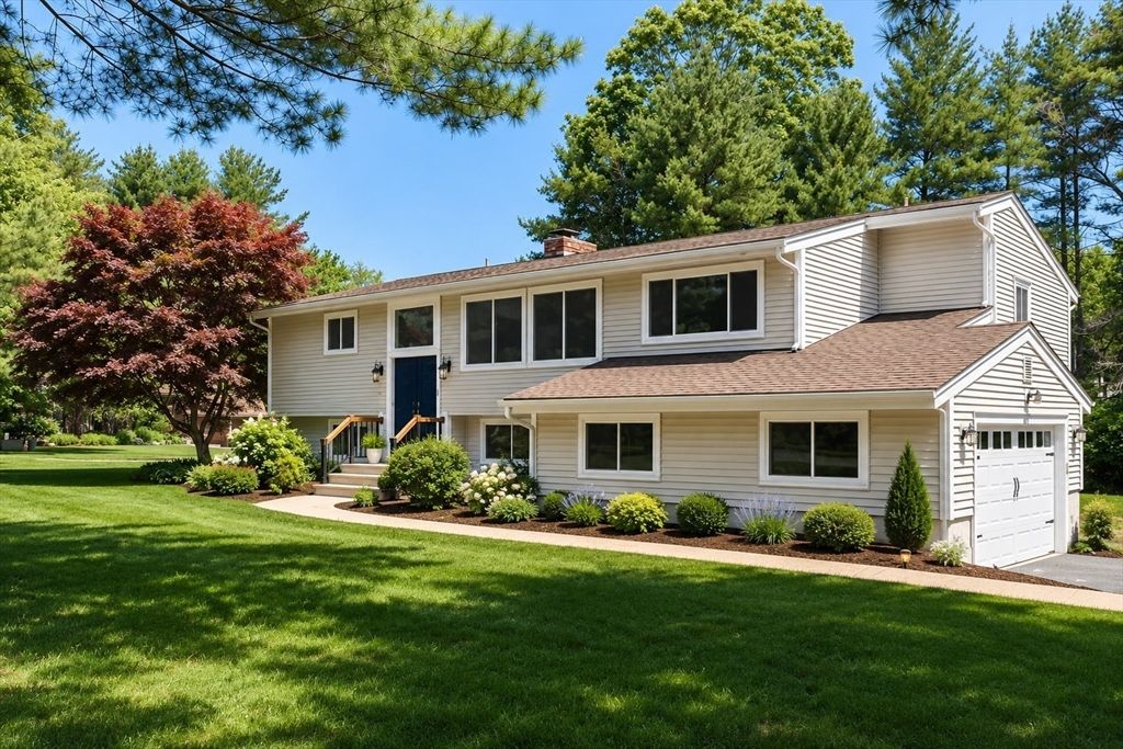 9 Merifield Lane, Natick, MA 01760