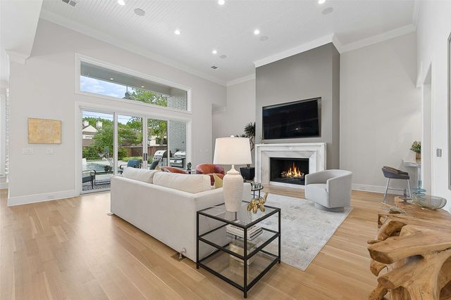 7110 Robin Road, Dallas, TX 75209