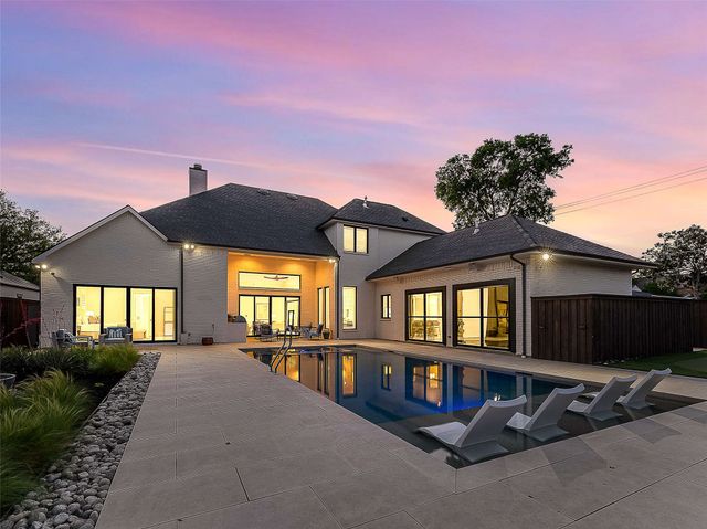 7110 Robin Road, Dallas, TX 75209