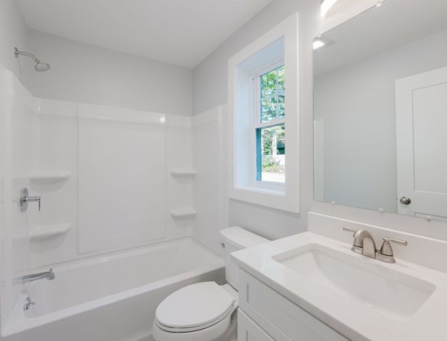22 Morrison St, Wareham, MA 02538