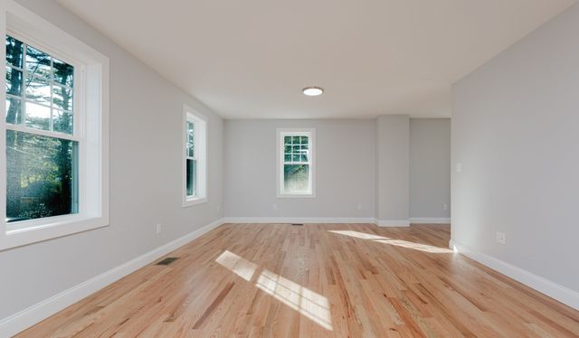 22 Morrison St, Wareham, MA 02538