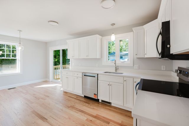 22 Morrison St, Wareham, MA 02538