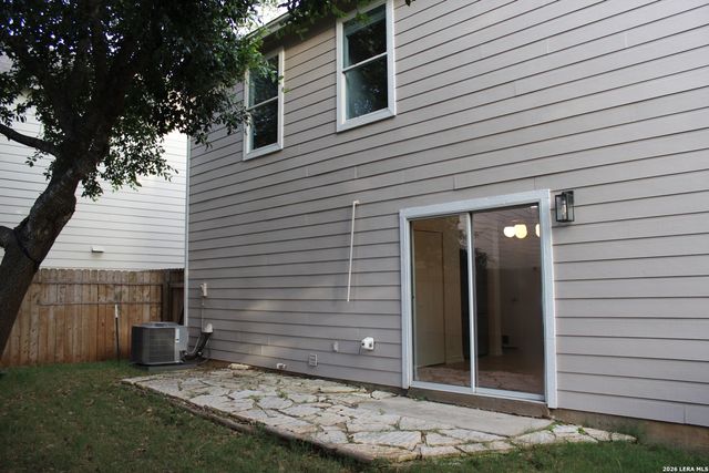 414 Hampton, Boerne, TX 78006