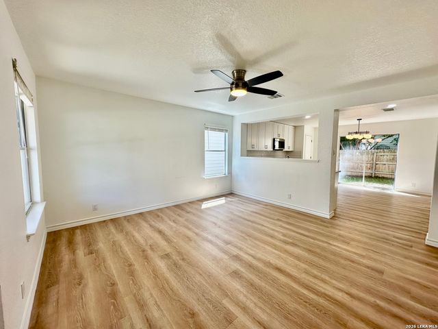 414 Hampton, Boerne, TX 78006
