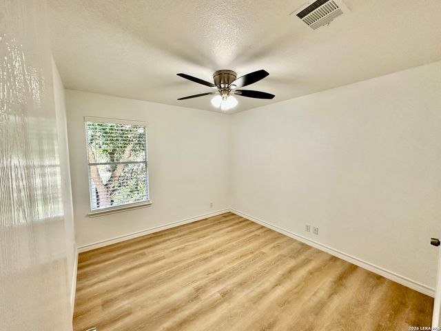 414 Hampton, Boerne, TX 78006