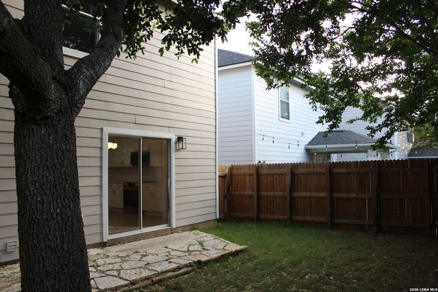 414 Hampton, Boerne, TX 78006