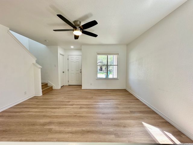 414 Hampton, Boerne, TX 78006