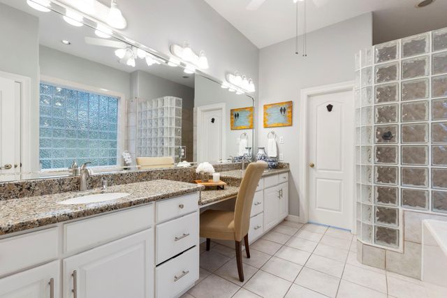 10810 Lake Windcrest, Magnolia, TX 77354