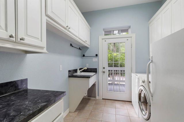 10810 Lake Windcrest, Magnolia, TX 77354