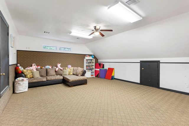 10810 Lake Windcrest, Magnolia, TX 77354