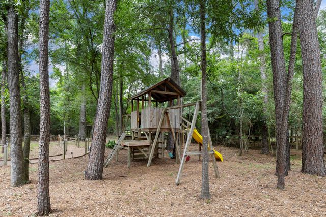 10810 Lake Windcrest, Magnolia, TX 77354