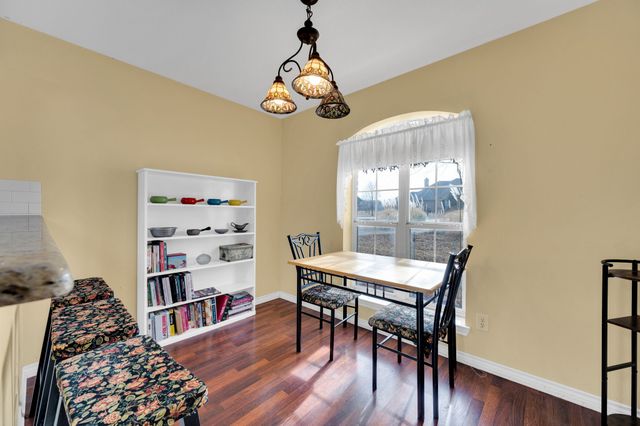 211 Walker Court N, Waxahachie, TX 75167