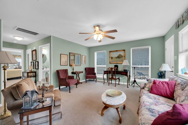 211 Walker Court N, Waxahachie, TX 75167