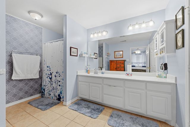 211 Walker Court N, Waxahachie, TX 75167