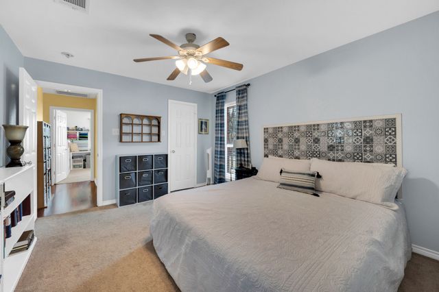 211 Walker Court N, Waxahachie, TX 75167