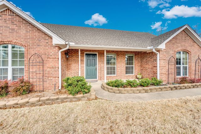 211 Walker Court N, Waxahachie, TX 75167