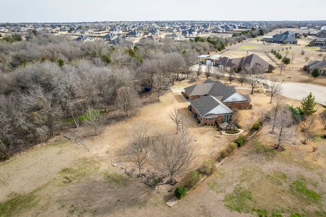 211 Walker Court N, Waxahachie, TX 75167