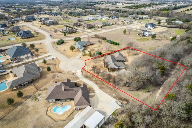 211 Walker Court N, Waxahachie, TX 75167