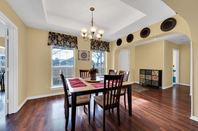 211 Walker Court N, Waxahachie, TX 75167