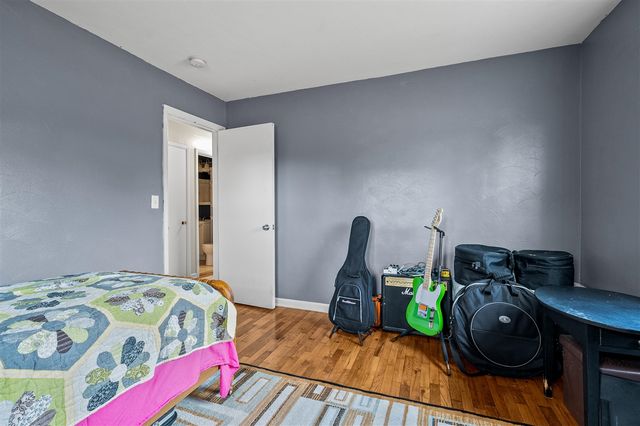 1055 W Michigan Avenue, Battle Creek, MI 49037