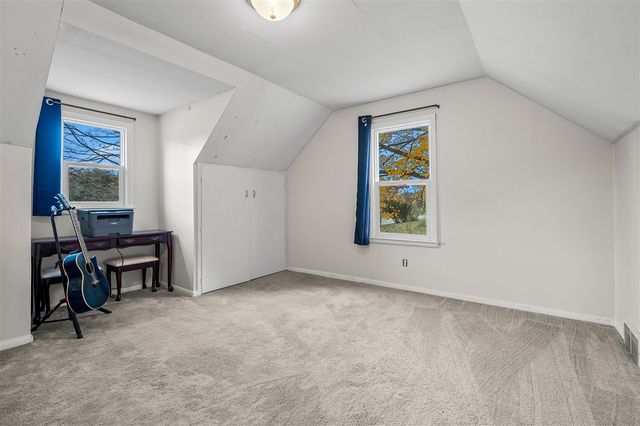 1055 W Michigan Avenue, Battle Creek, MI 49037