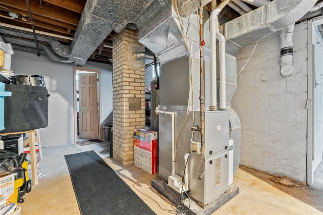 1055 W Michigan Avenue, Battle Creek, MI 49037