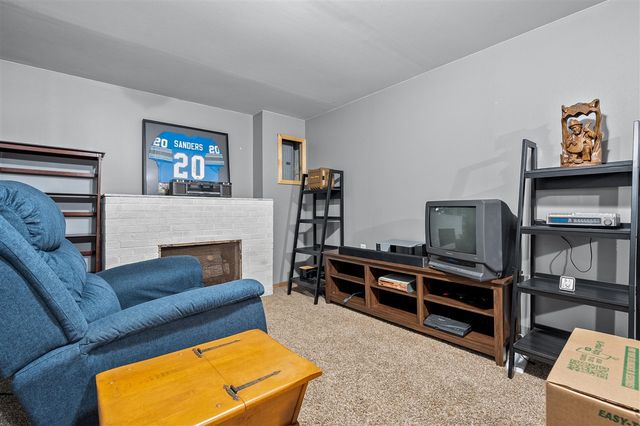 1055 W Michigan Avenue, Battle Creek, MI 49037