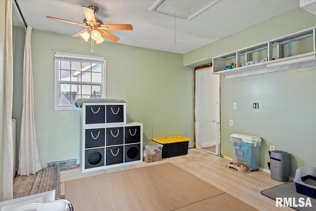 209 S EAST Street, Loami, IL 62661