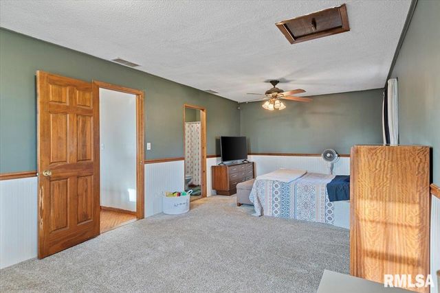 209 S EAST Street, Loami, IL 62661