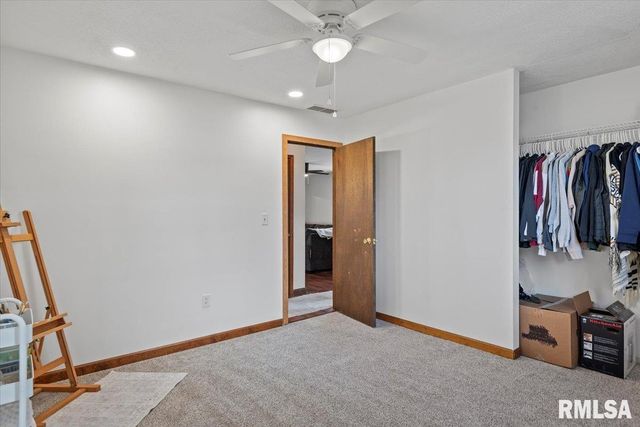 209 S EAST Street, Loami, IL 62661