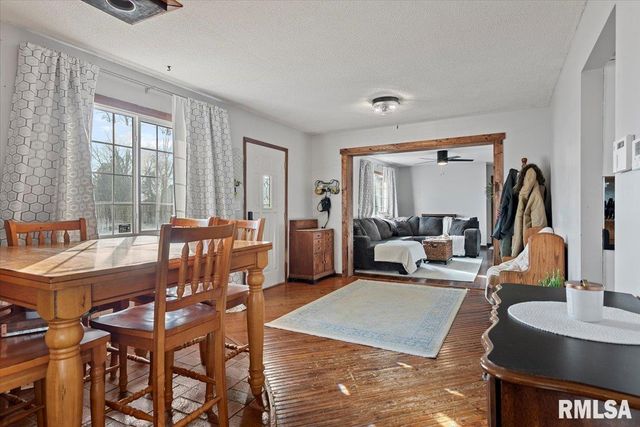 209 S EAST Street, Loami, IL 62661