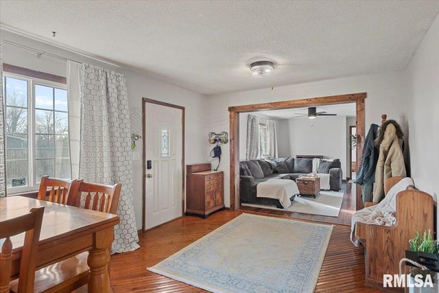 209 S EAST Street, Loami, IL 62661