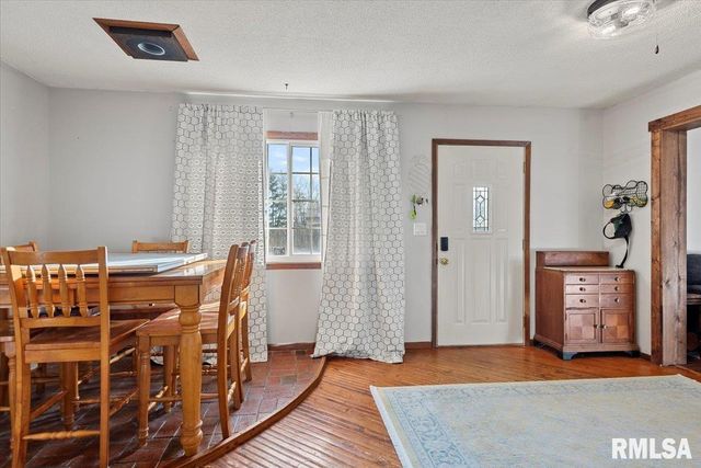 209 S EAST Street, Loami, IL 62661