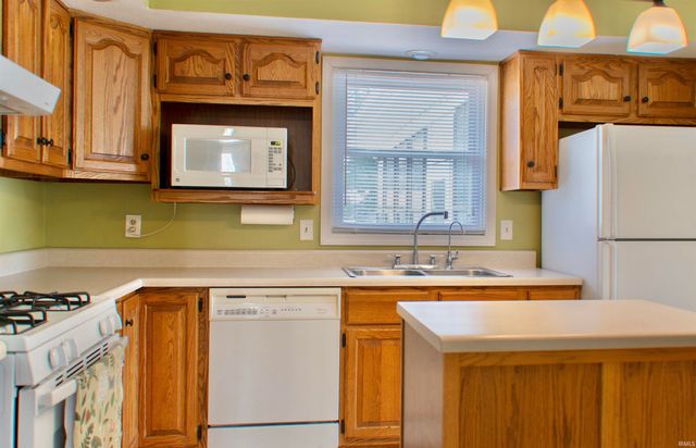 51844 Columbine Drive, Granger, IN 46530