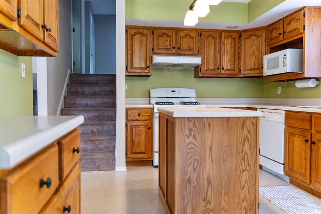 51844 Columbine Drive, Granger, IN 46530