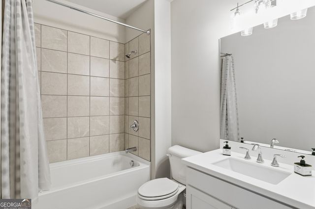 1030 Rivermont Alley, Roswell, GA 30076