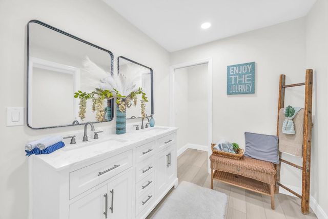 1574 NE Arch Ave Avenue, Jensen Beach, FL 34957