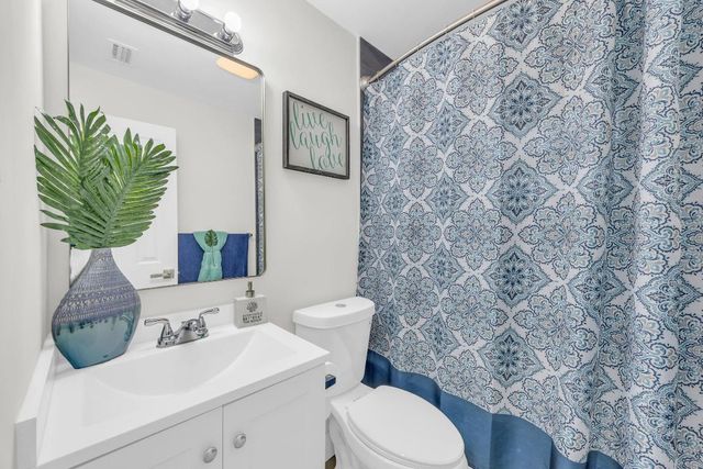 1574 NE Arch Ave Avenue, Jensen Beach, FL 34957