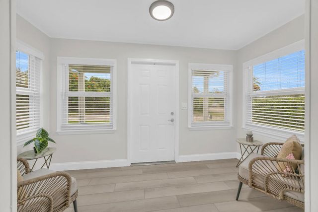 1574 NE Arch Ave Avenue, Jensen Beach, FL 34957