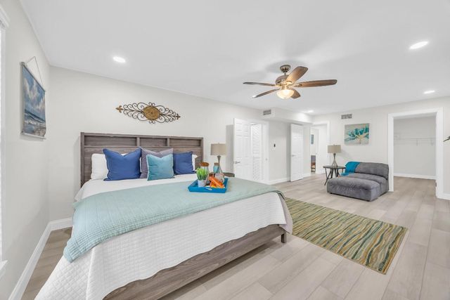 1574 NE Arch Ave Avenue, Jensen Beach, FL 34957