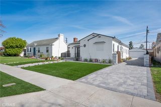 8716 S 10th Avenue, Inglewood, CA 90305