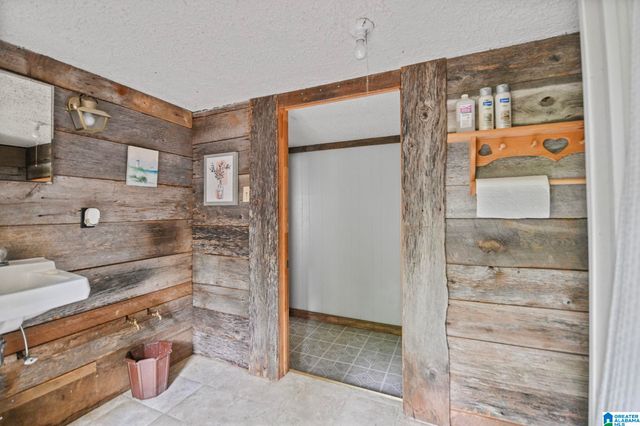 2143 COUNTY ROAD 465, Clanton, AL 35046