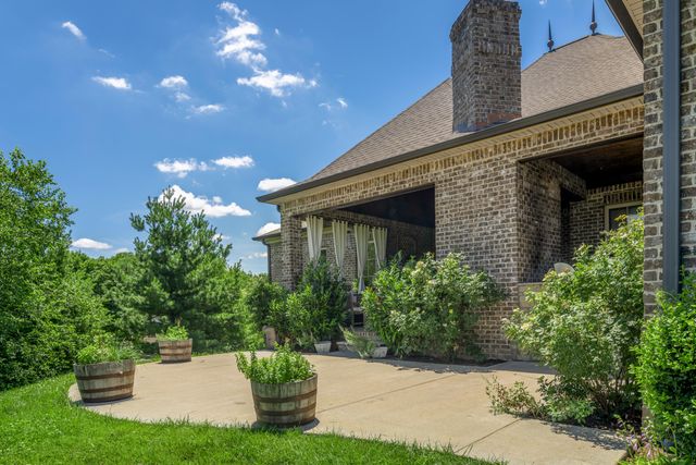 111 Roseburg Way, Nicholasville, KY 40356