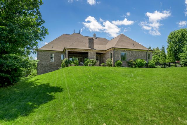 111 Roseburg Way, Nicholasville, KY 40356