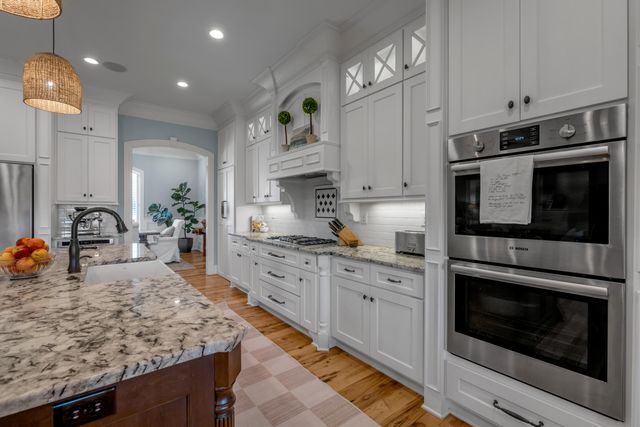 111 Roseburg Way, Nicholasville, KY 40356