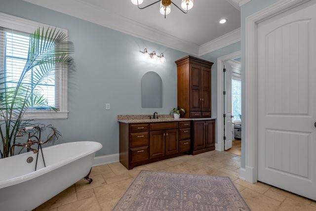 111 Roseburg Way, Nicholasville, KY 40356