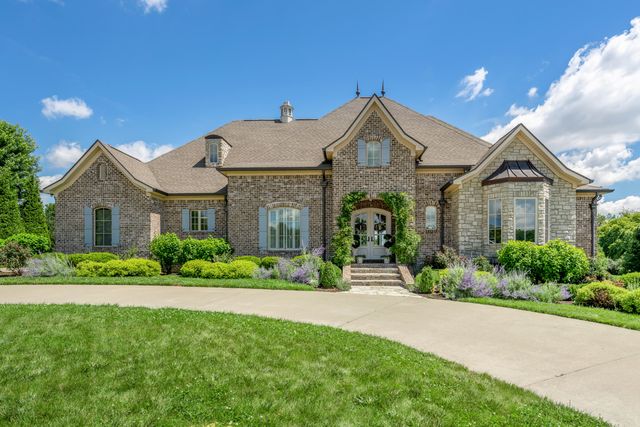 111 Roseburg Way, Nicholasville, KY 40356