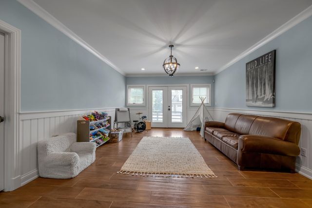 111 Roseburg Way, Nicholasville, KY 40356