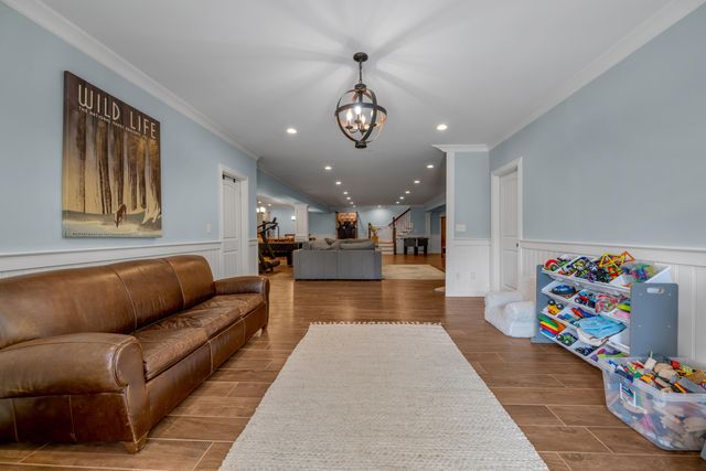111 Roseburg Way, Nicholasville, KY 40356